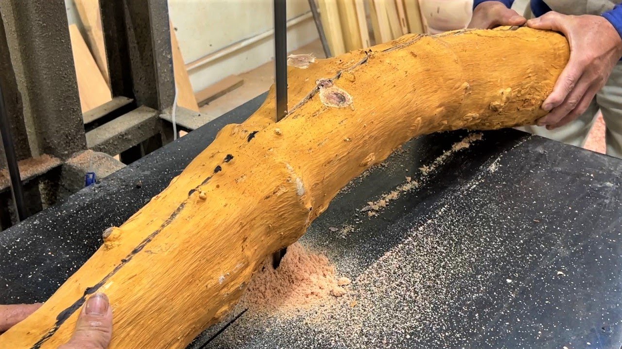 Rustic Woodworking // Make a Relaxing Chair from Rotten Wood Trees in the Garden