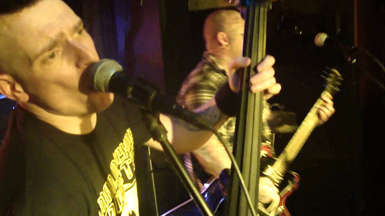 Pitbullfarm - Welcome To Pussyville