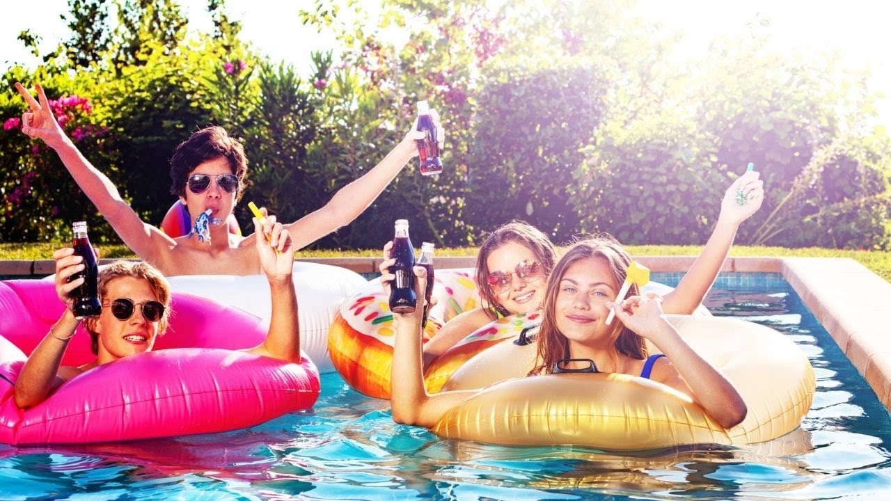 Bouées et Matelas Gonflables pour Piscine