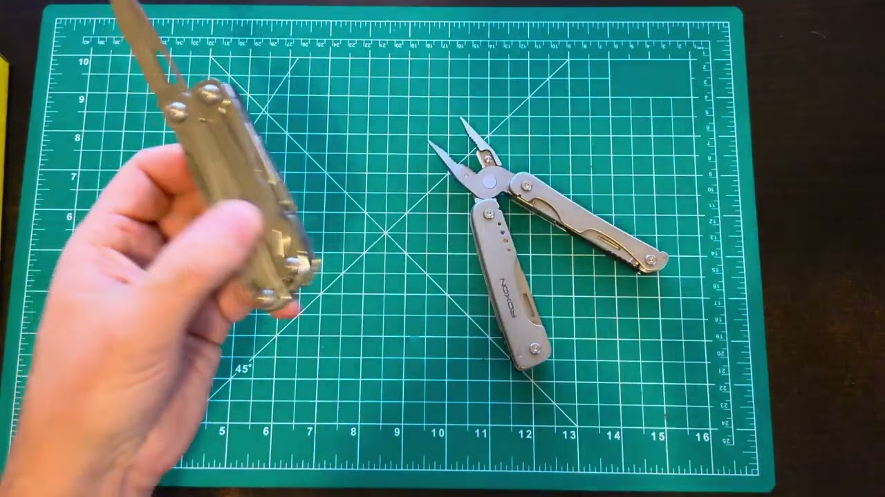 Budget Multitool battle - Roxon S803E vs Leatherman Wingman