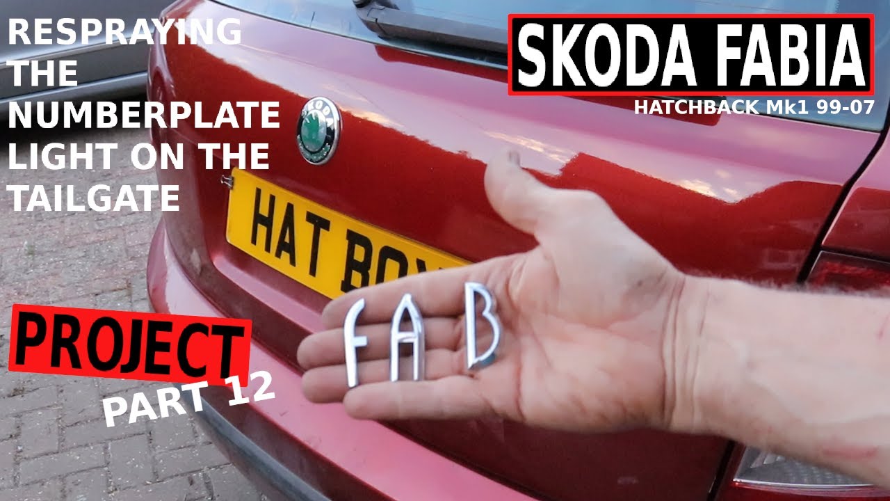 SKODA FABIA RENOVATING THE NUMBER PLATE LIGHTS Mk1 99-07