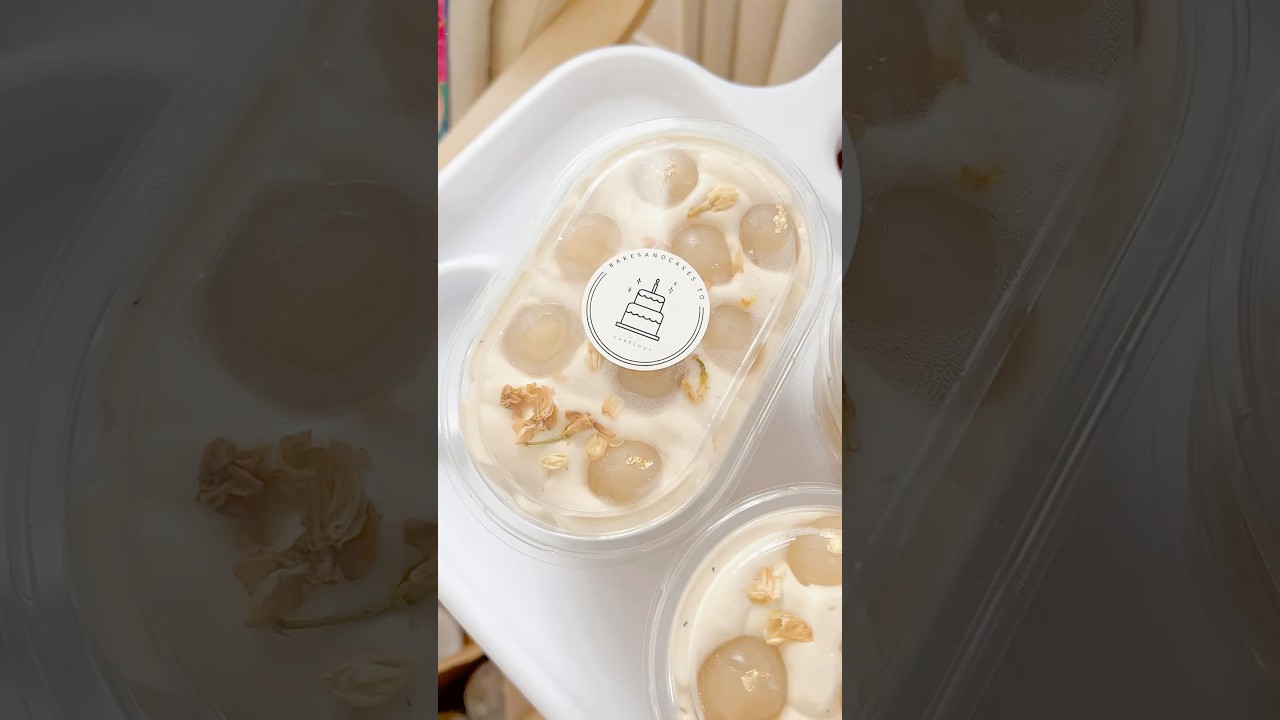 Try the new Vietnamese viral and trendy dessert - Oolong Jasmine Longan Cake! 🫖