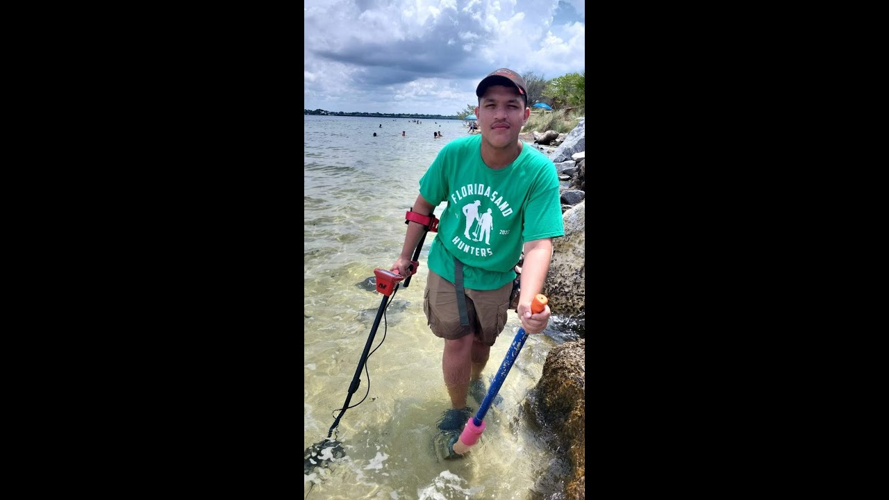 Florida Sand Hunters 2 day, 2 Beach Metal Detecting Hunt with our X terra Pro and Vanquish 340