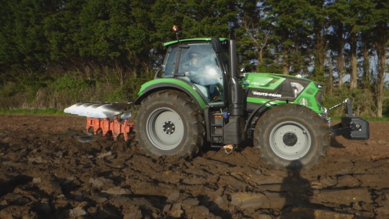 DEUTZ-FAHR 6165 Tractor With KUHN Plough