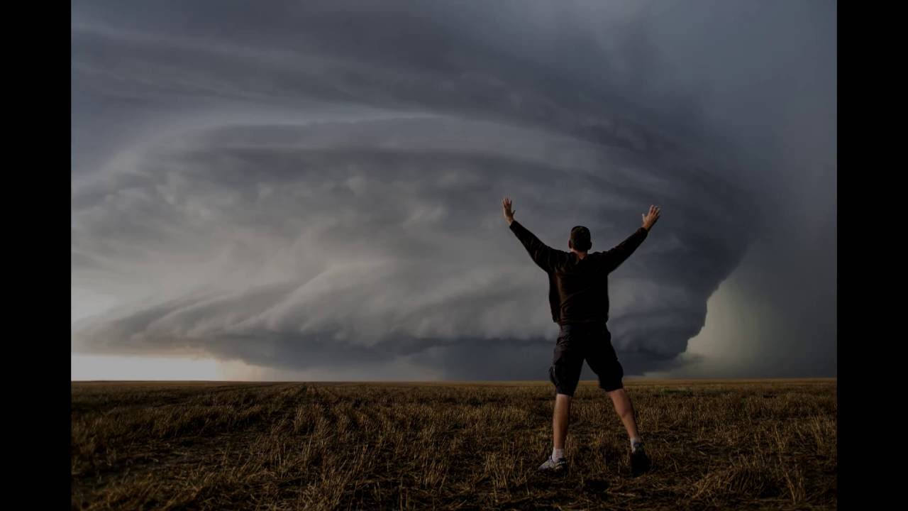 Leoti - Incredible storm chase time lapse in HD