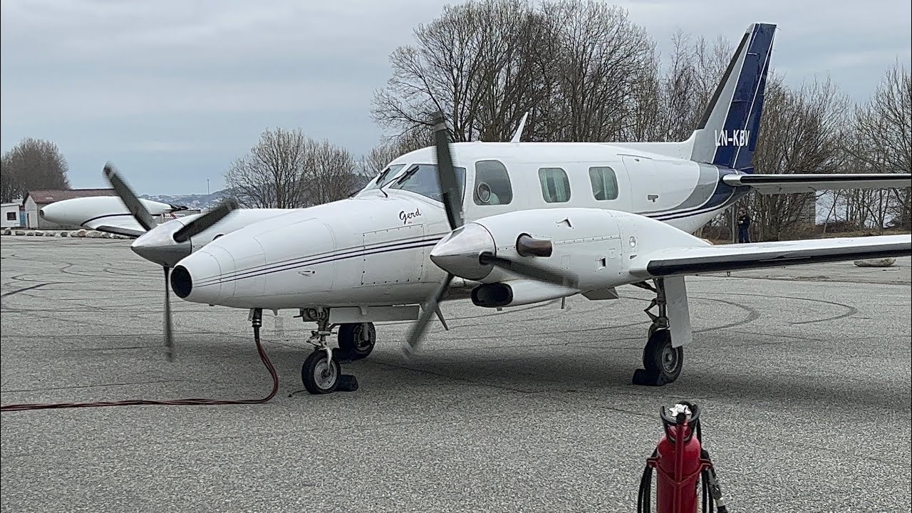 Piper cheyenne twin turboprop startup