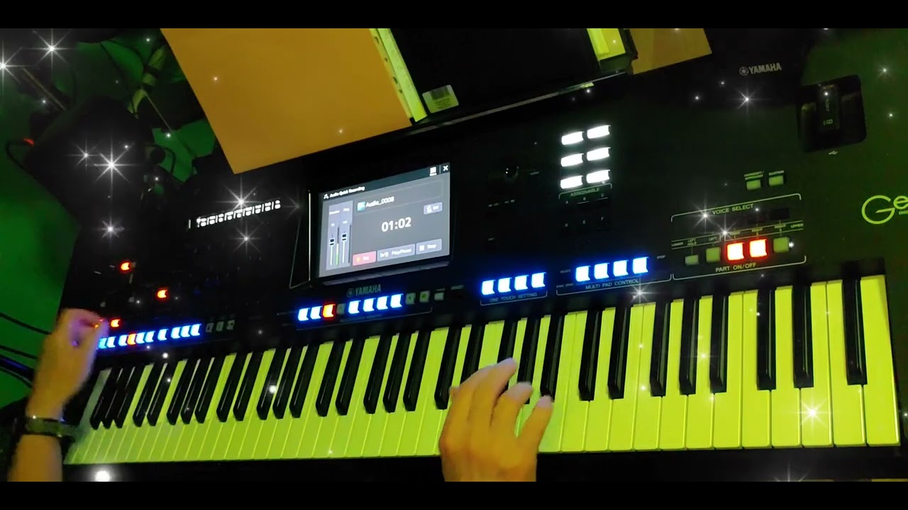 Ma éjjel össze kéne bújni....( Feldolgozás ) - Yamaha Genos