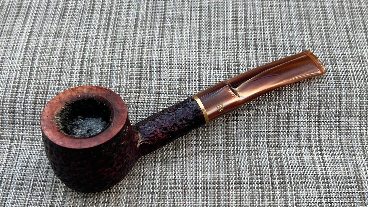 Back With A New Savinelli Pipe￼