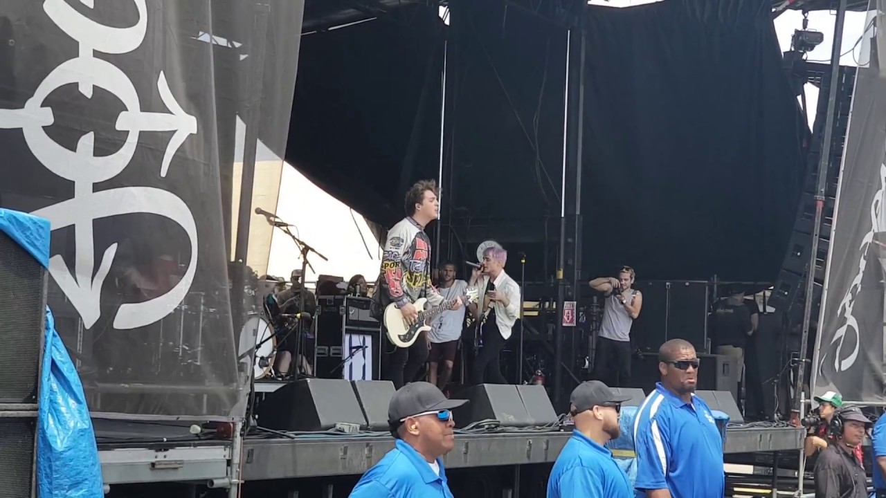 Waterparks - Not Warriors Live at Vans Warped Tour Ventura 2018
