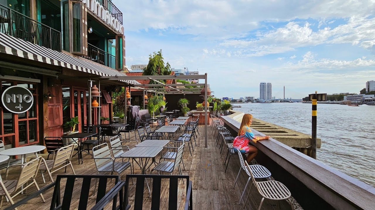 Riverside Cafe with Great Atmosphere in Bangkok