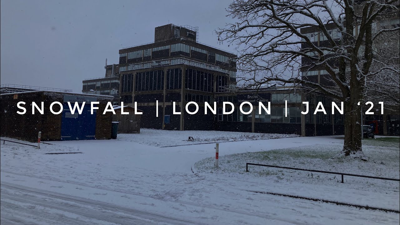 Snowfall in Brunel University London | Uxbridge | London | January 2021 | Portrait Video