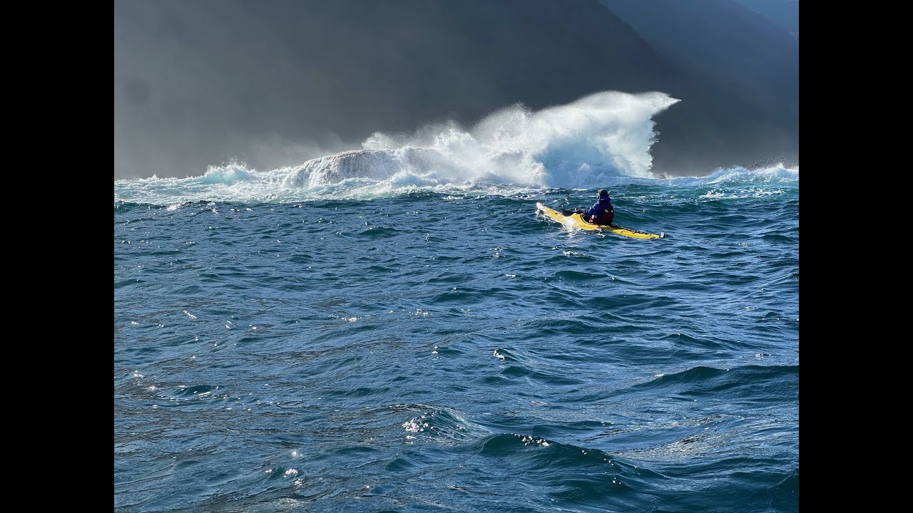 Sea kayak Fiordland 2024