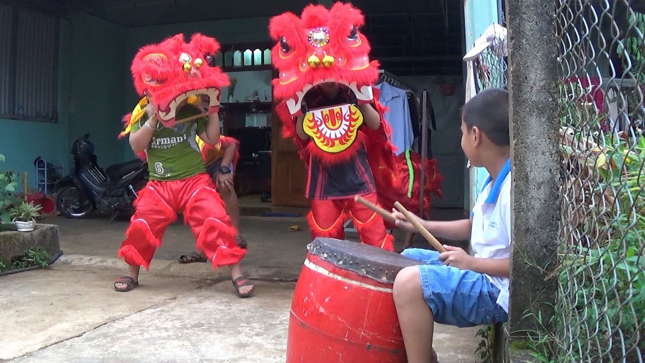 LION DANCE DRUMMING - Đánh trống múa lân siêu bựa 2025 - Múa Lân Vlog