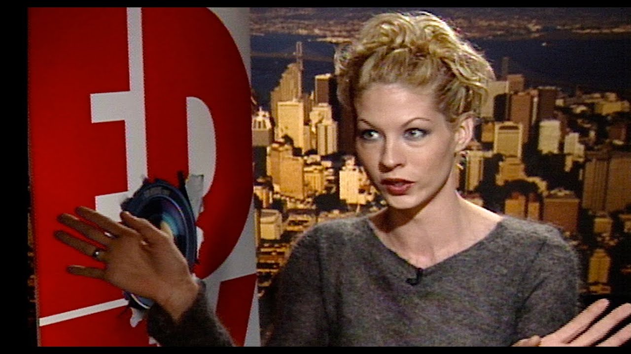 Rewind: Jenna Elfman on moment she quit dancing, VIP treatment, paparazzi, Ron Howard & more