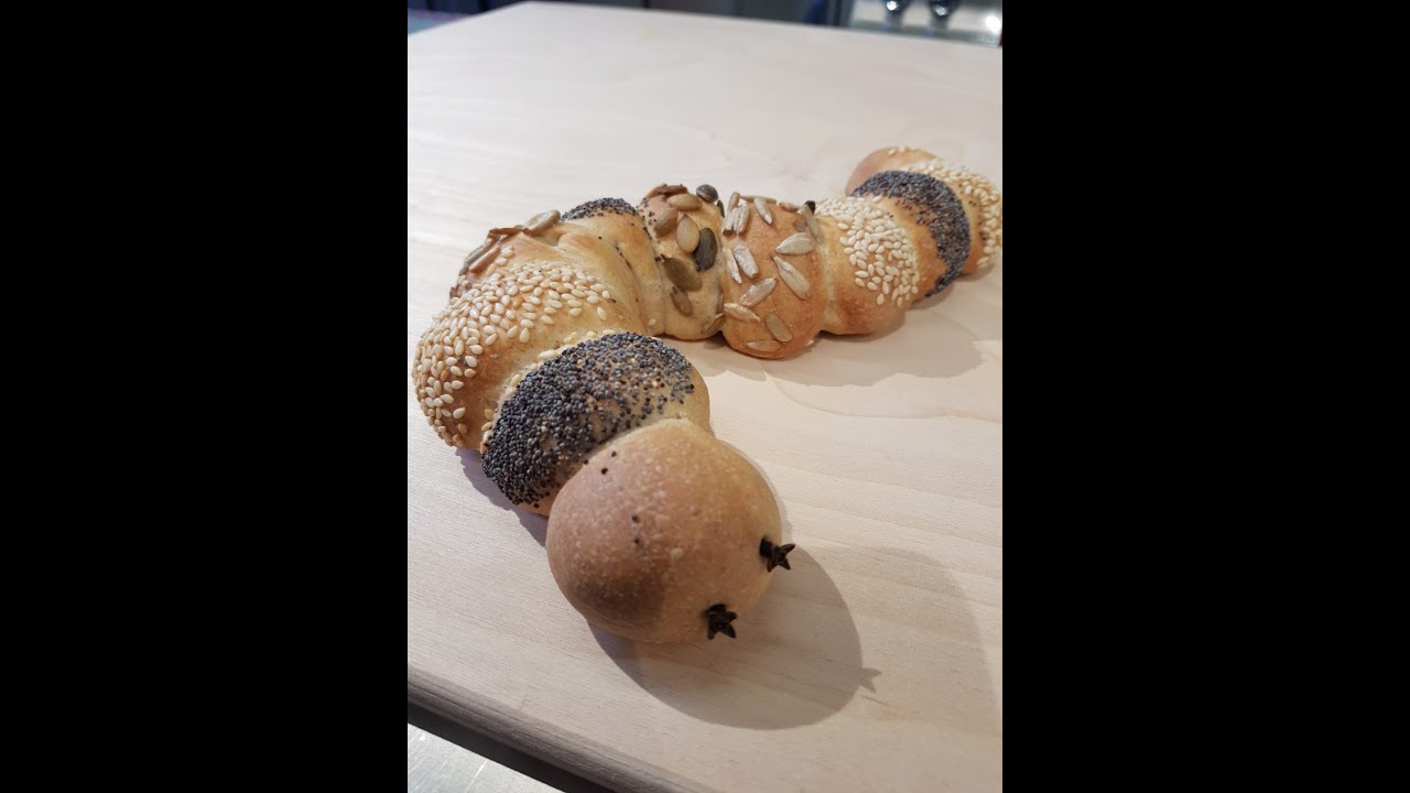 Insieme in cucina: forme di pane