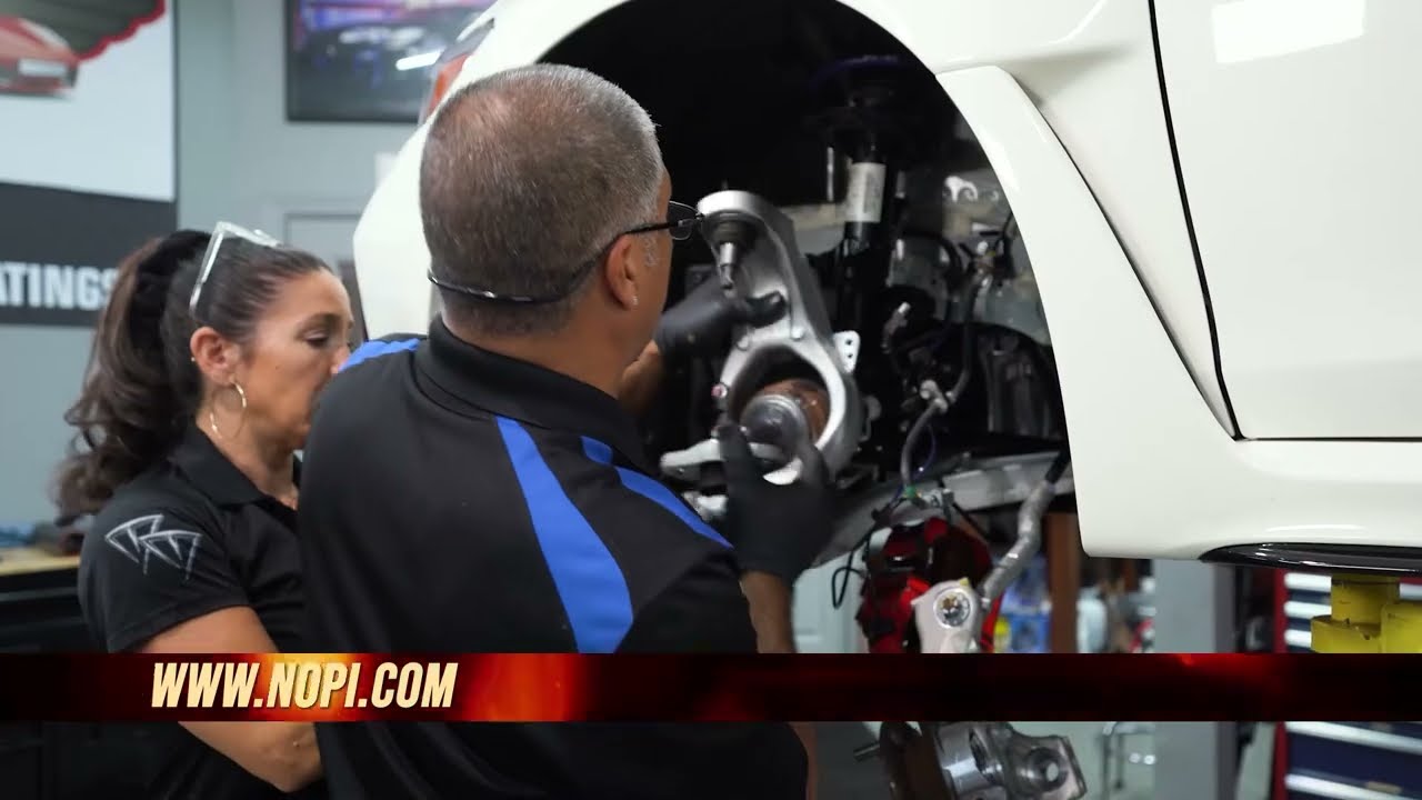 Sam's Garage S15 Ep5 Civic Type R gets low
