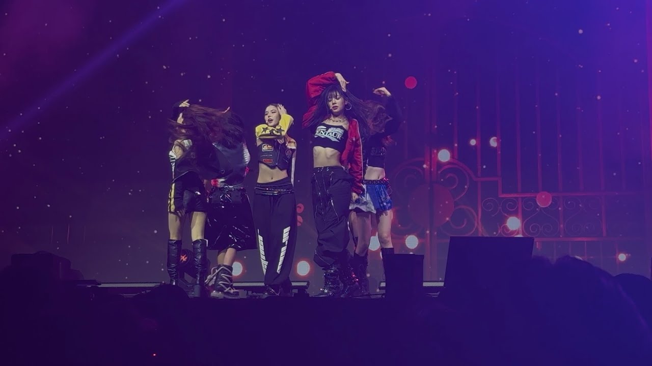 [이즈나] izna(이즈나)-Mamma mia showcase 20250930