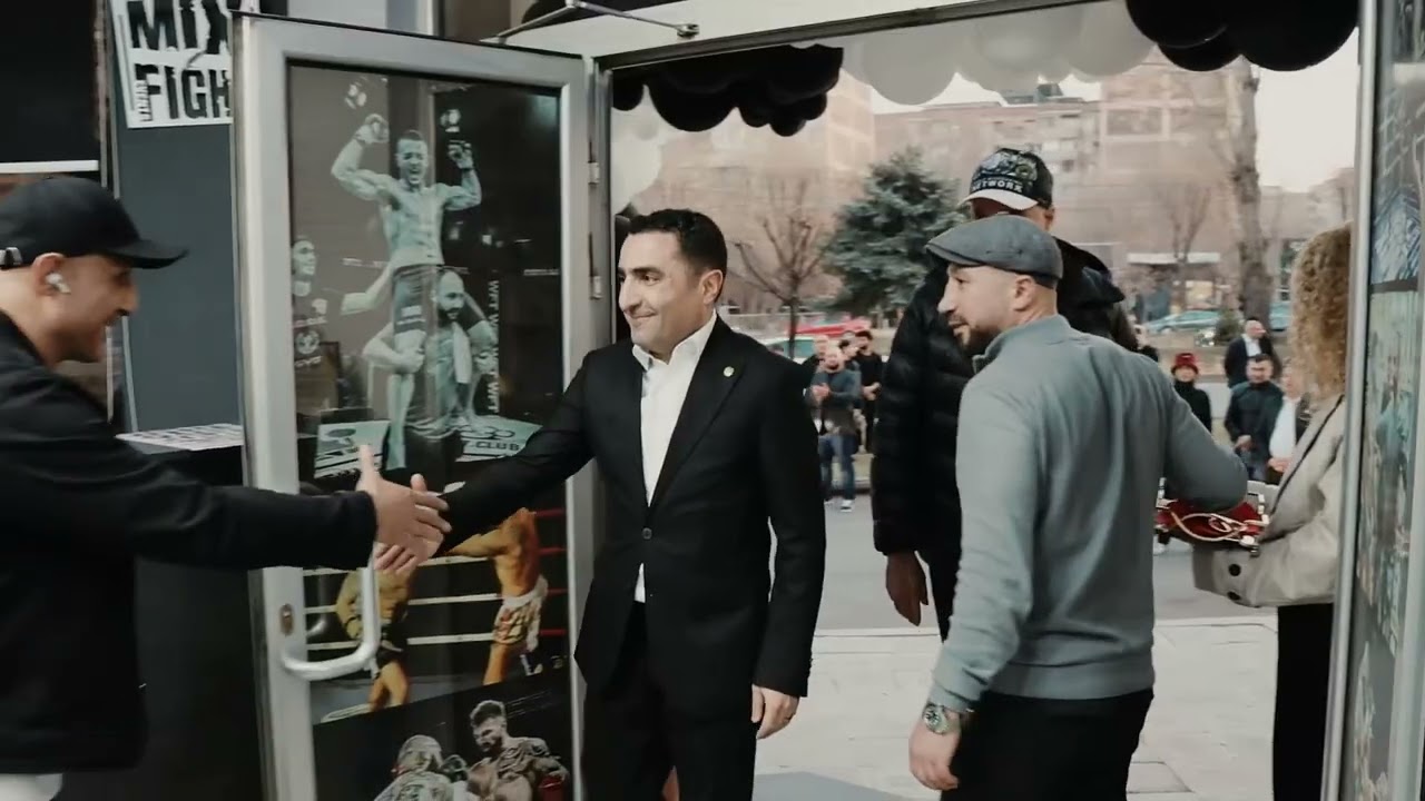 WKN Pr&eacute;sident open officially MIX FIGHT Gym with Mr Romanos Petrosyan