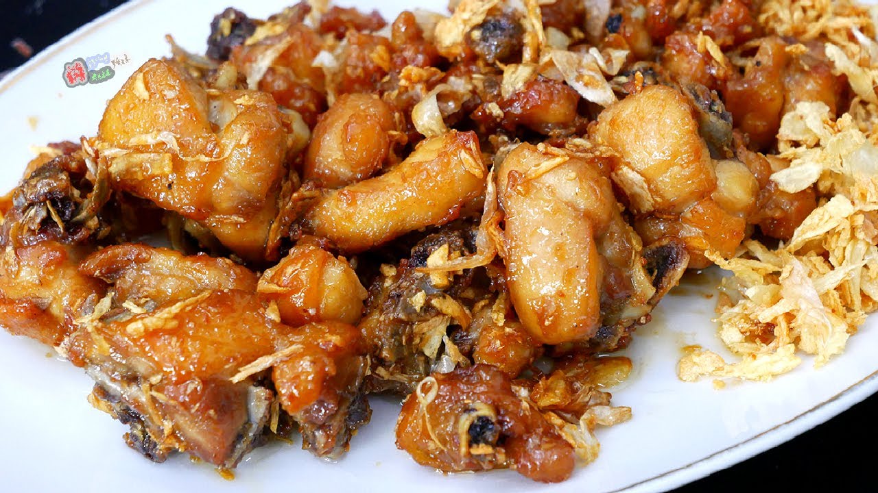 ไก่คั่วซอสน้ำปลากระเทียมกรอบ กับข้าวก็ได้กับแกล้มก็เริ่ด ทำง่ายกินเพลิน อร่อยโดนใจทั้งครอบครัว