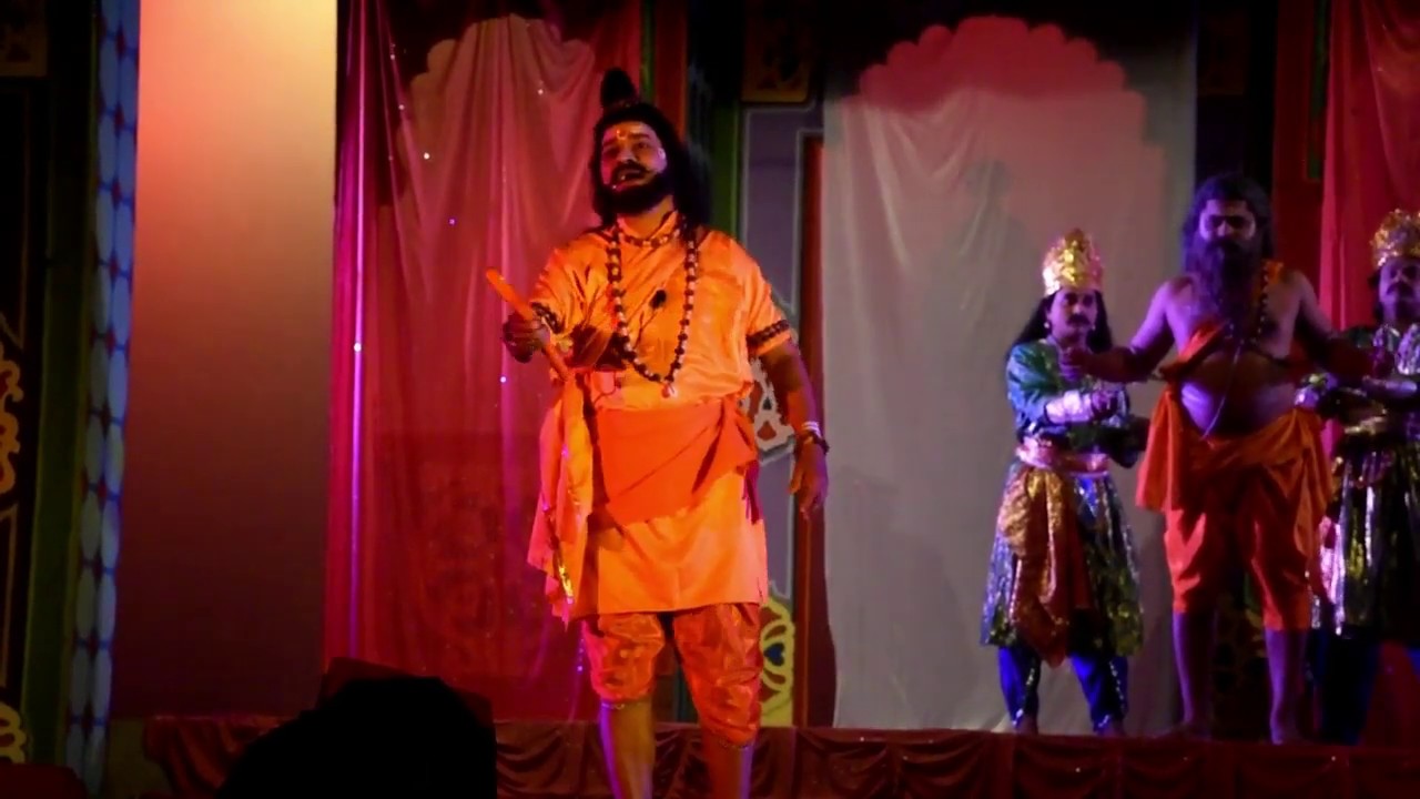 नाट्यगीत : यातिमन मम मानित त्या,
गायक : श्री विठ्ठल गावस
