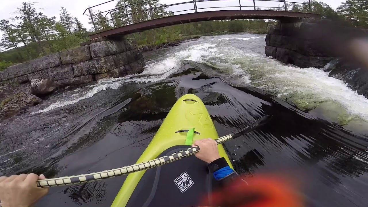 Gim&aring;n Forspaddling. White water kayaking, some carnage
