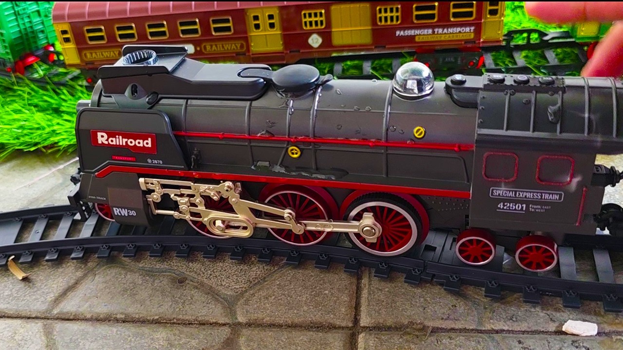 Steam Train Set Diorama | Satisfying Vintage Model Railway Build