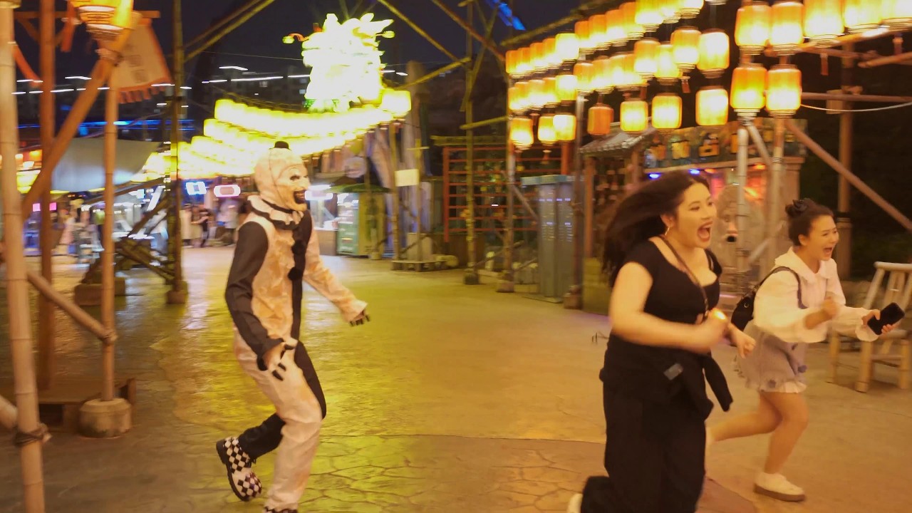 2024搞笑万圣节恶作剧合集.2024 Funny Halloween Pranks Collection in China