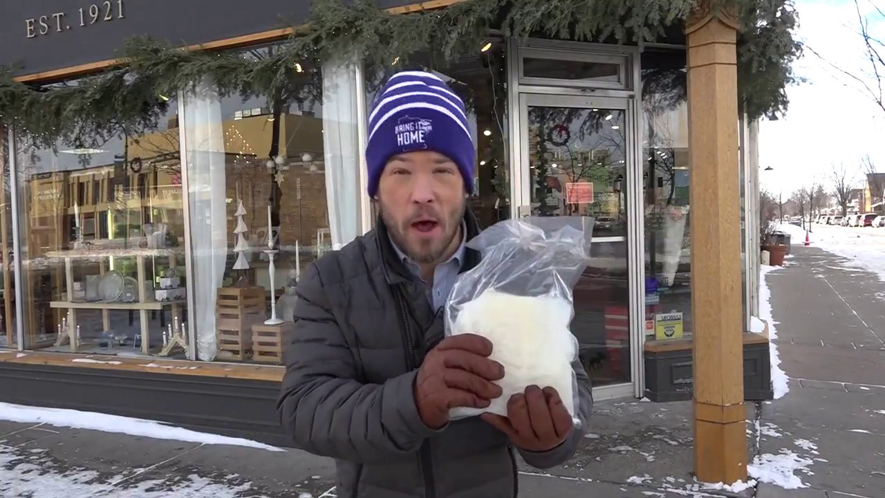 Sven Sundgaard learns about lutefisk