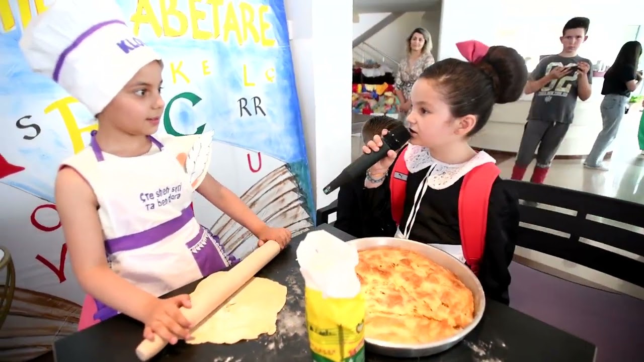 Festa e Abetares.Klasa e 1-B. Shkolla 28 - Nentori: Mesuese Marcela Kuli