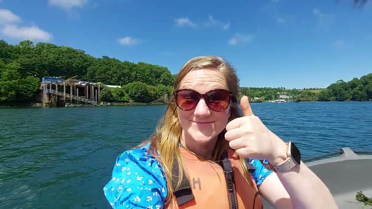 Hire boat trip up the River Fowey