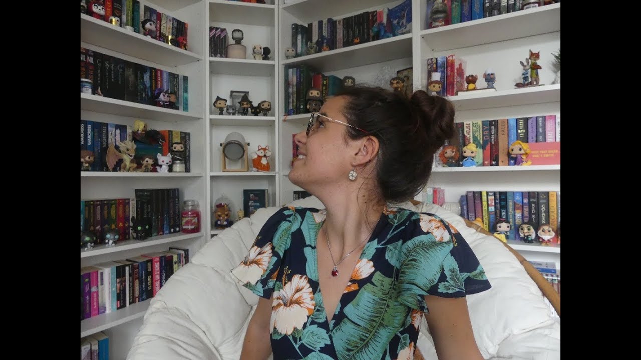 Bookshelf tour 2019 📚☀
