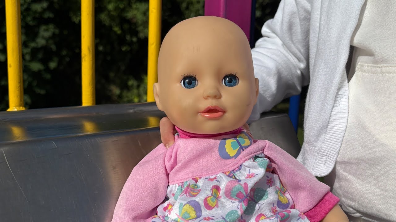 Baby Doll Park Trip! Baby Annabell visits the Playground