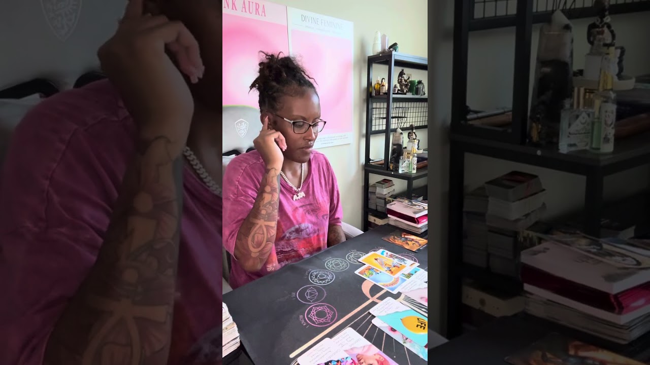 Capricorn ♑️Ur scorned Ex cant take no 4 an answer! They R delusional 😩; it’s time 4 U 2 create 🎨👩‍🎤