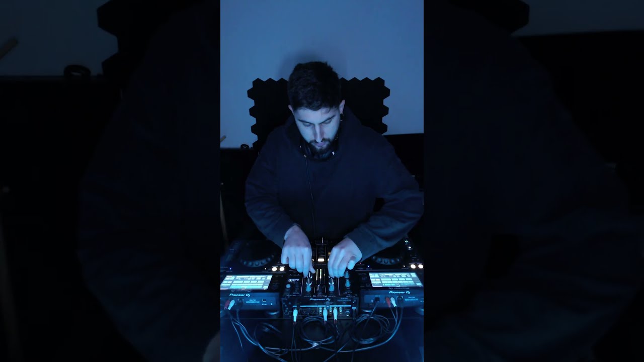 LUPX - Friday, 6th of Feb LIVE! (Tracks by Forbidden Society, Lowroller, Culture Shock, L33, SOM...)