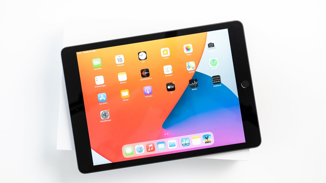 Apple iPad 8 Unboxing & Hands On