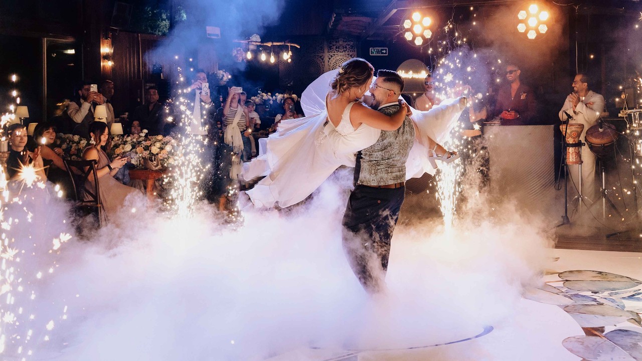 A romantic ceremony in the heart of nature #wedding #weddingcreation #weddingplanning #bridemaid