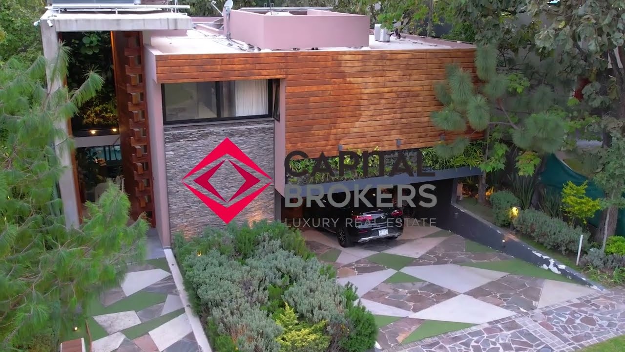 Modern House For Sale in El Cielo Golf Club Guadalajara