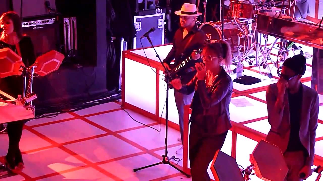 Mark Ronson and The Business International Bang Bang Bang