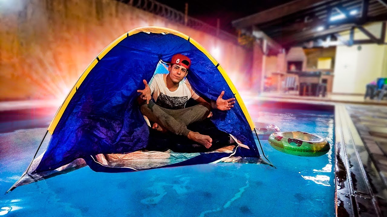 ACAMPAMOS DENTRO DA PISCINA DA NOSSA CASA !