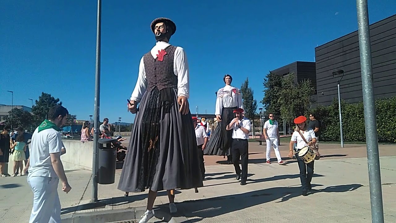 GIGANTES de Huarte en berriozar 1/9/2018