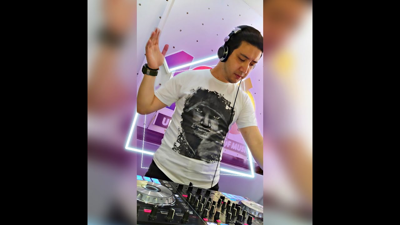 #djelax #mixtime #106fm #radio #live 🎧    Dj Elax - Mix Time (Live)