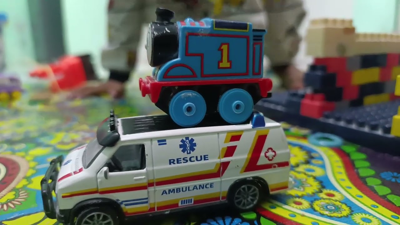 Ayo main Kereta Api Thomas dan Kereta Kana bermain bersama Excavator Oren