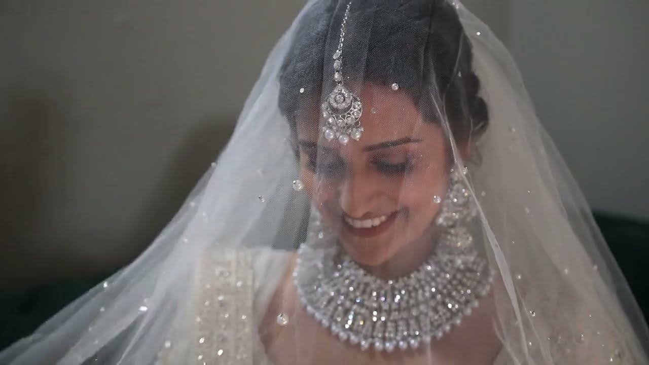 Ezra Marries Aishawarya