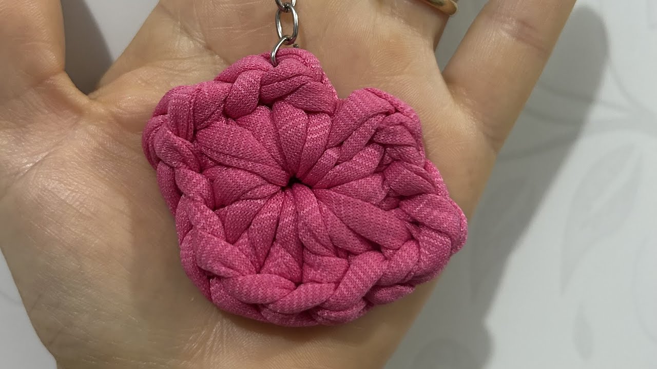 Chaveiro boca em fio de malha fácil e rápido