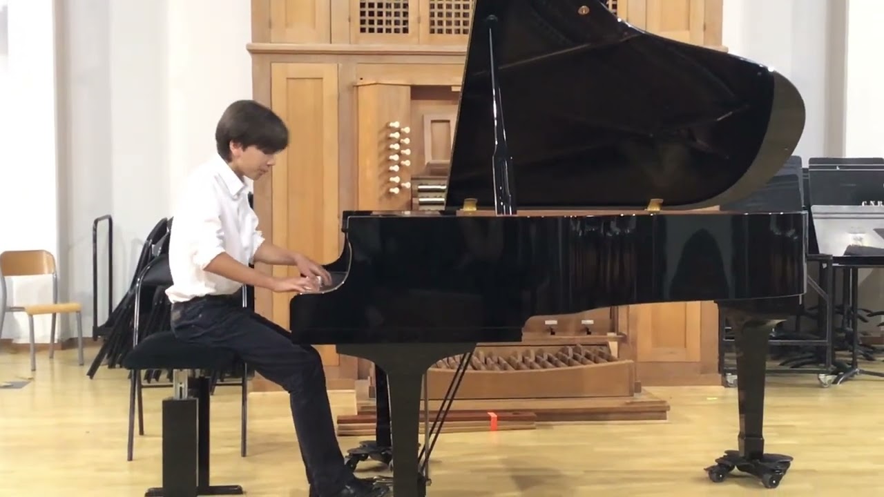 Sonate pathétiq. 8 op13, rondo de Beethoven/Impromptu 2 op142 de Schubert/Valse poétiq. de Granados