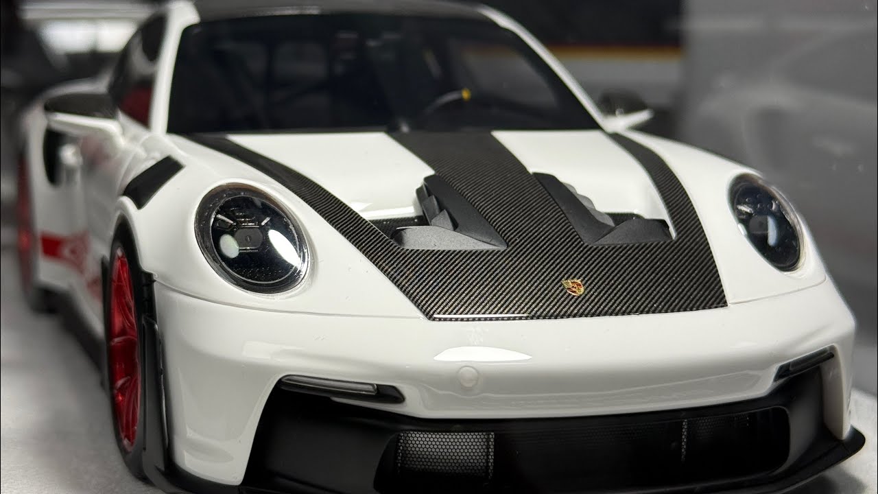 My first 1:18 scale model Fuelme GT3RS #diecast #scalemodel #diecastcollection 