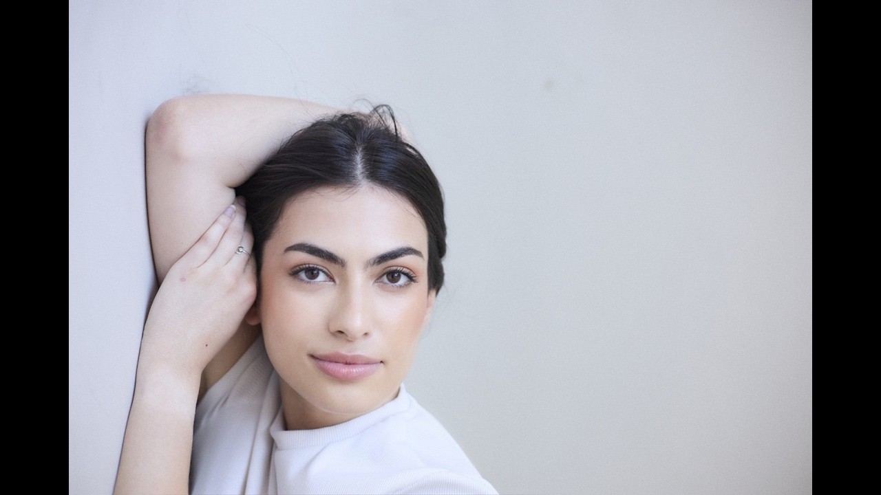 SOFIA DE LOS ANGELES REEL