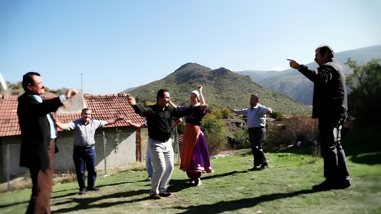 Ahmet Ayverdi İle Kastamonu 'lu Olsun Çamurdan Olsun (Oyun Havası)