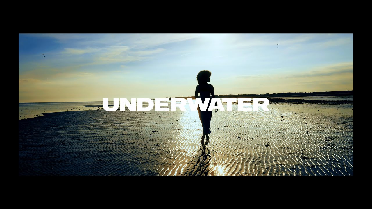Chechii - Underwater (Official Music Video)