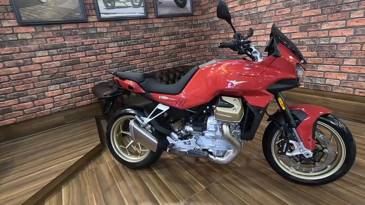 2023 Moto Guzzi V100 Mandello